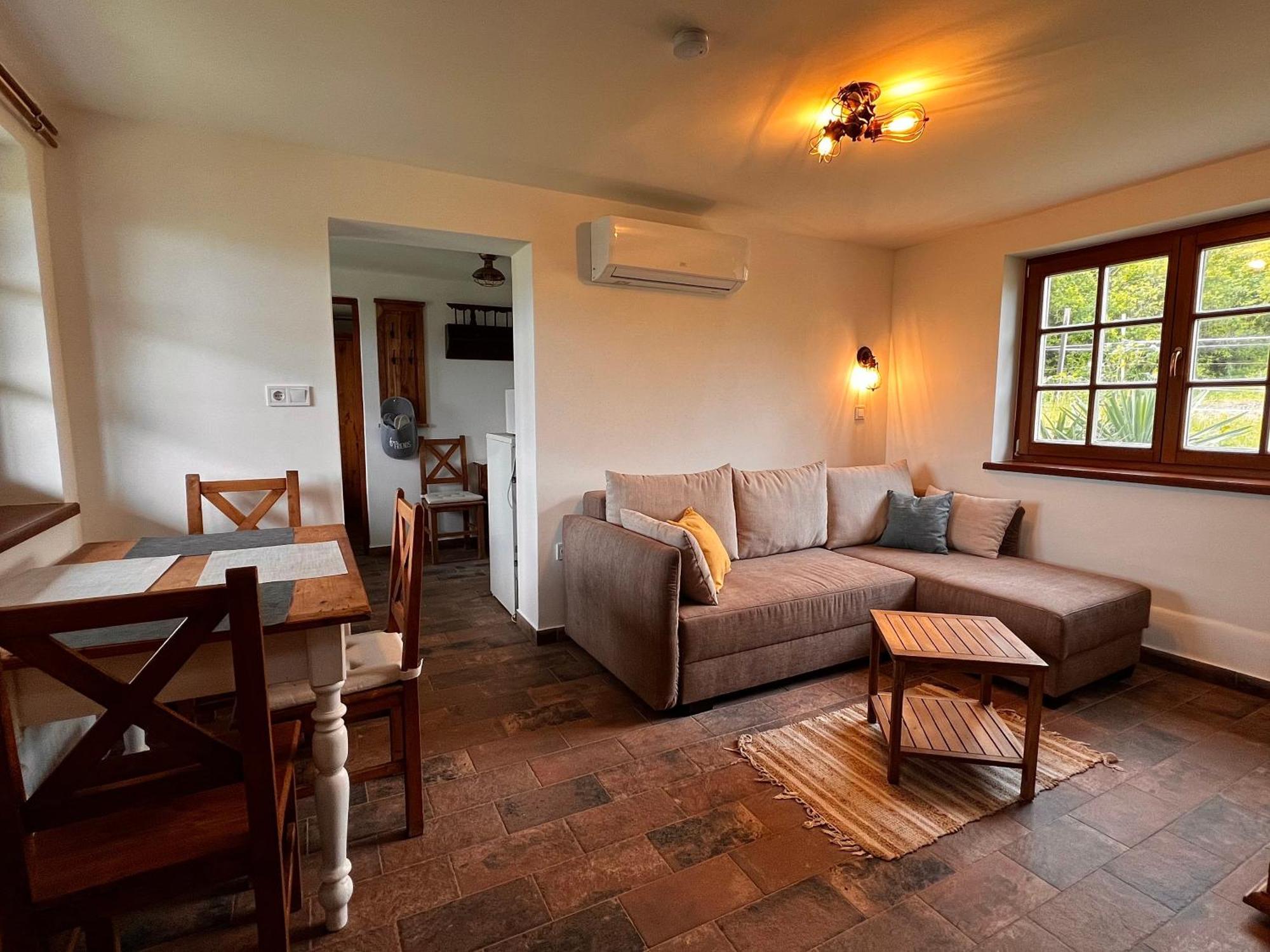 Pilisi Lovas Major, Dorog Bed and Breakfast Εξωτερικό φωτογραφία