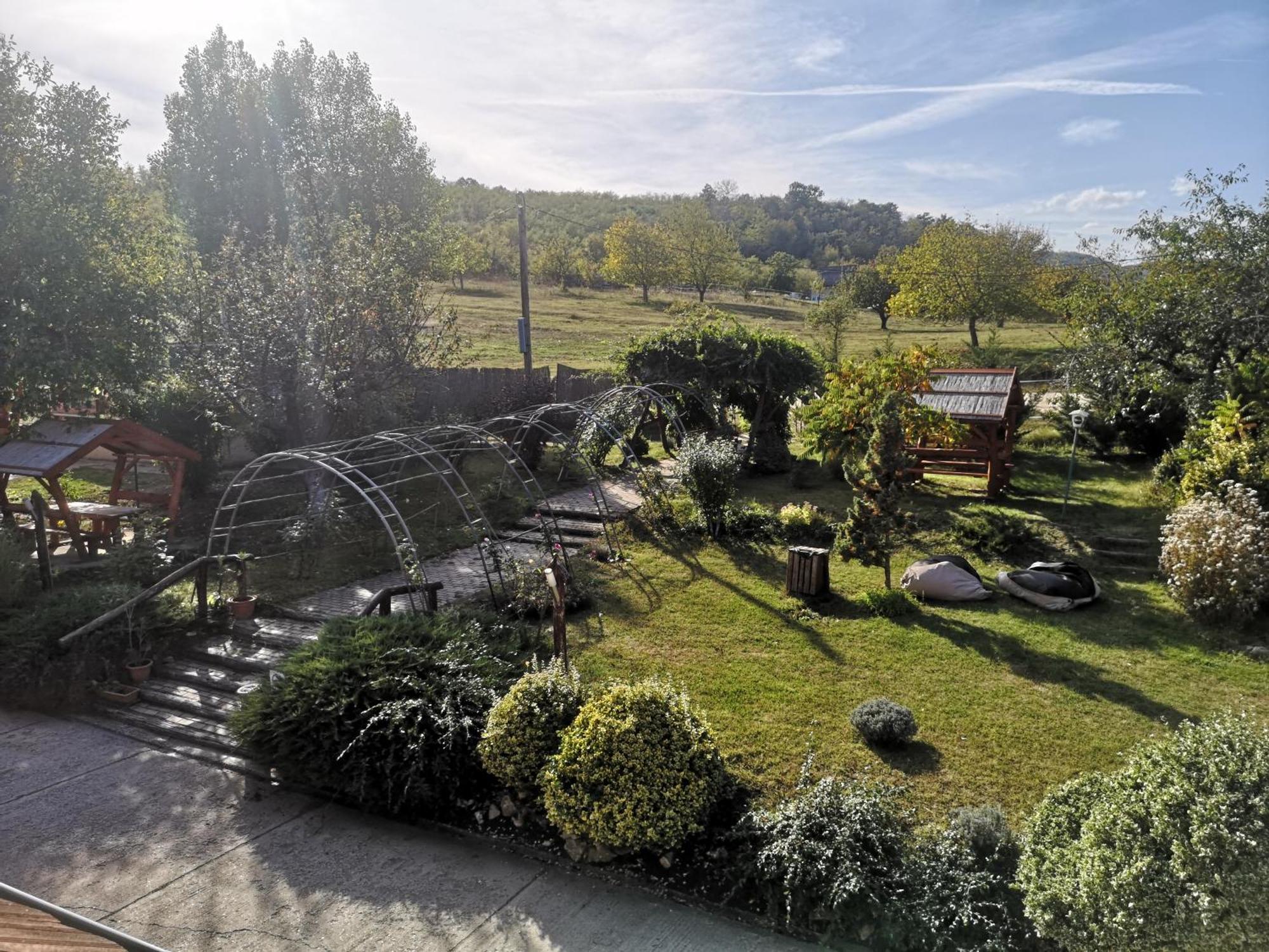 Pilisi Lovas Major, Dorog Bed and Breakfast Εξωτερικό φωτογραφία